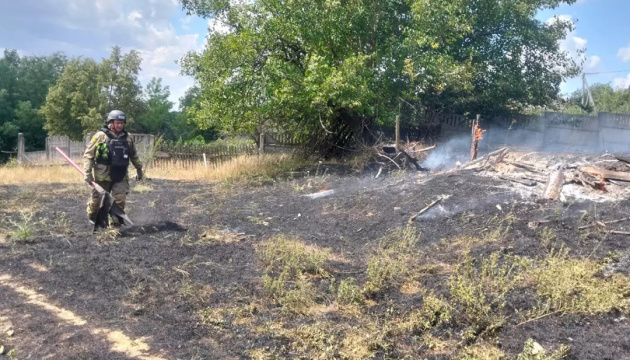 Війська РФ обстріляли Марганець: є поранена, виникла пожежа Війська РФ обстріляли Марганець: є поранена, виникла пожежа