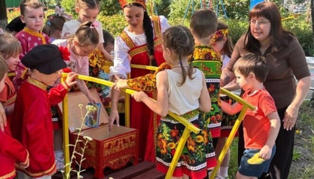 Загарбники на тимчасово захоплених землях нав’язують «русскую культуру» вже в дитсадках - ЦНС Загарбники на тимчасово захоплених землях нав’язують «русскую культуру» вже в дитсадках - ЦНС