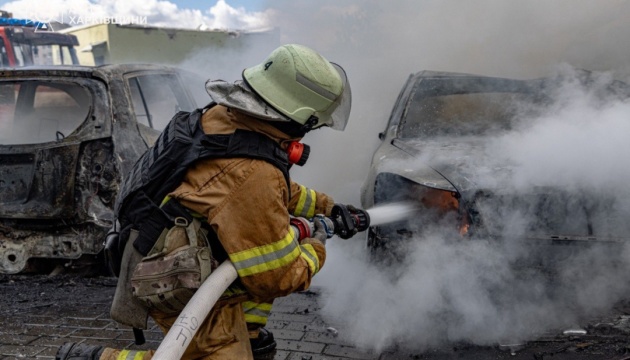 У Харкові ліквідували всі пожежі, що виникли після російського авіаудару