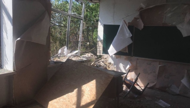 У Новокаїрах на Херсонщині внаслідок ворожого обстрілу пошкоджений навчальний заклад У Новокаїрах на Херсонщині внаслідок ворожого обстрілу пошкоджений навчальний заклад