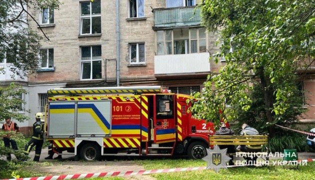 У Тернополі стався вибух у багатоповерхівці, загинули двоє людей У Тернополі стався вибух у багатоповерхівці, загинули двоє людей