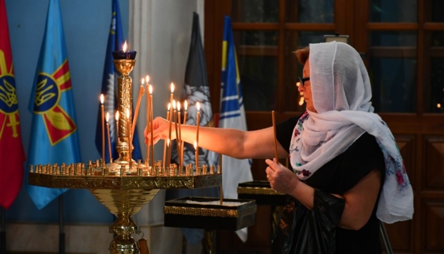 У Кропивницькому молилися за полеглих захисників і захисниць, закатованих у полоні У Кропивницькому молилися за полеглих захисників і захисниць, закатованих у полоні