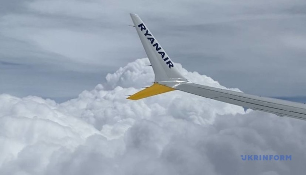 Ryanair відмовляється від паперових авіаквитків