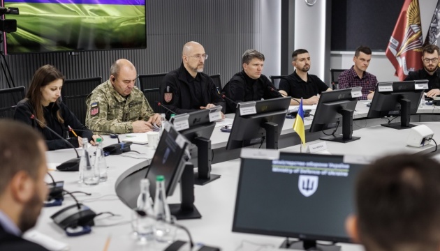 La République tchèque prépare de nouveaux programmes d'aide militaire à l'Ukraine La République tchèque prépare de nouveaux programmes d'aide militaire à l'Ukraine