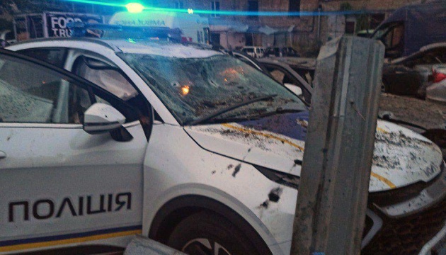 У Києві внаслідок масованої атаки поранені троє поліцейських У Києві внаслідок масованої атаки поранені троє поліцейських