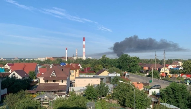 SBU-Drohnen greifen Funkelektronikwerk in Pensa an, das für russischen Militärindustriekomplex arbeitet SBU-Drohnen greifen Funkelektronikwerk in Pensa an, das für russischen Militärindustriekomplex arbeitet