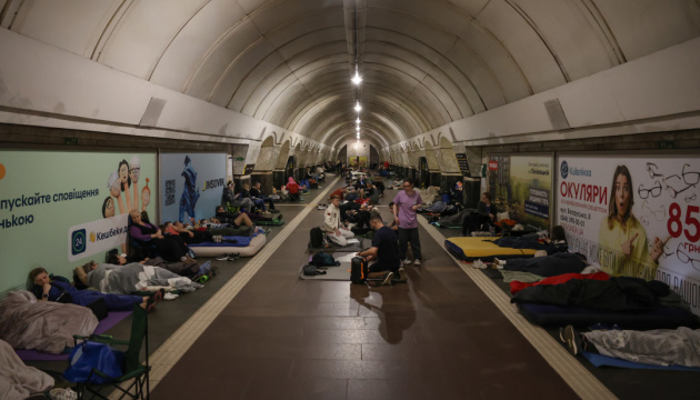 На станціях київського метро під час атаки перебували понад 23 тисячі людей - КМДА На станціях київського метро під час атаки перебували понад 23 тисячі людей - КМДА