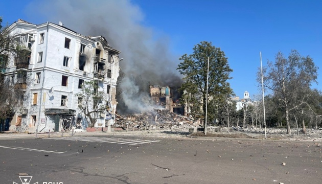 ウクライナ東部クラマトルシクへの露軍攻撃　死者３名、負傷者１０名