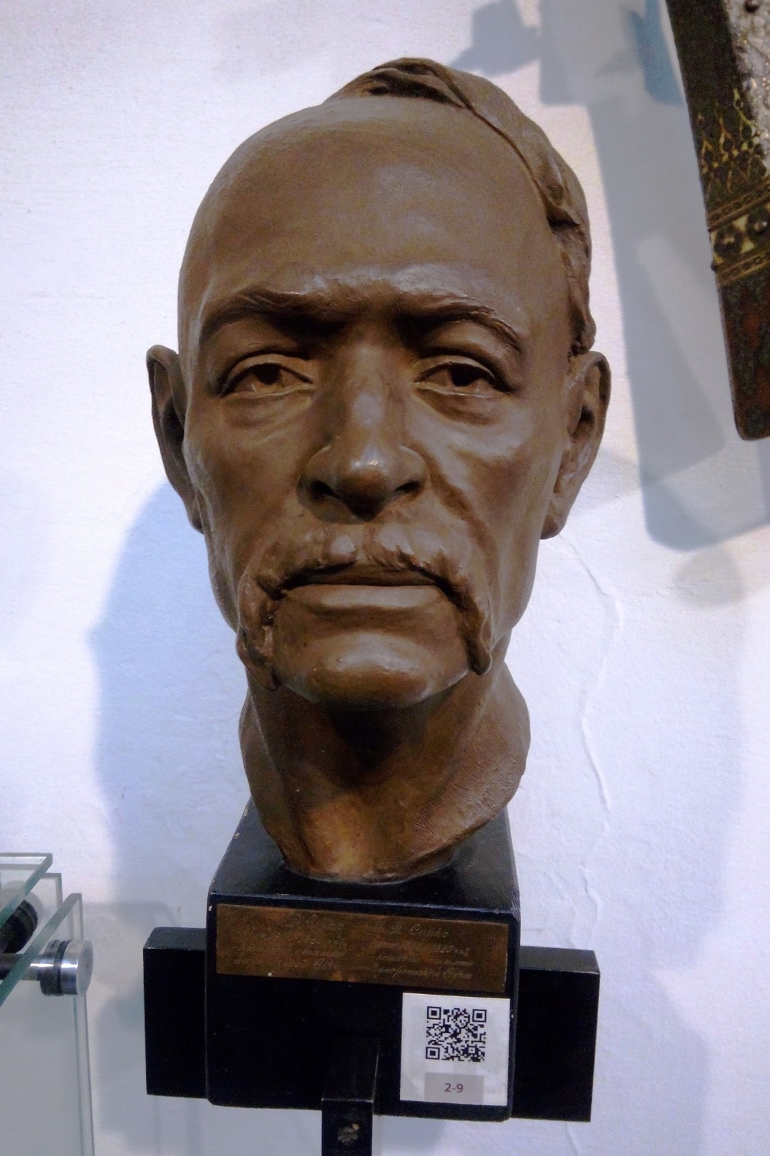 Бюст Івана Сірка в Дніпропетровському історичному музеї. Фото: Wikipedia