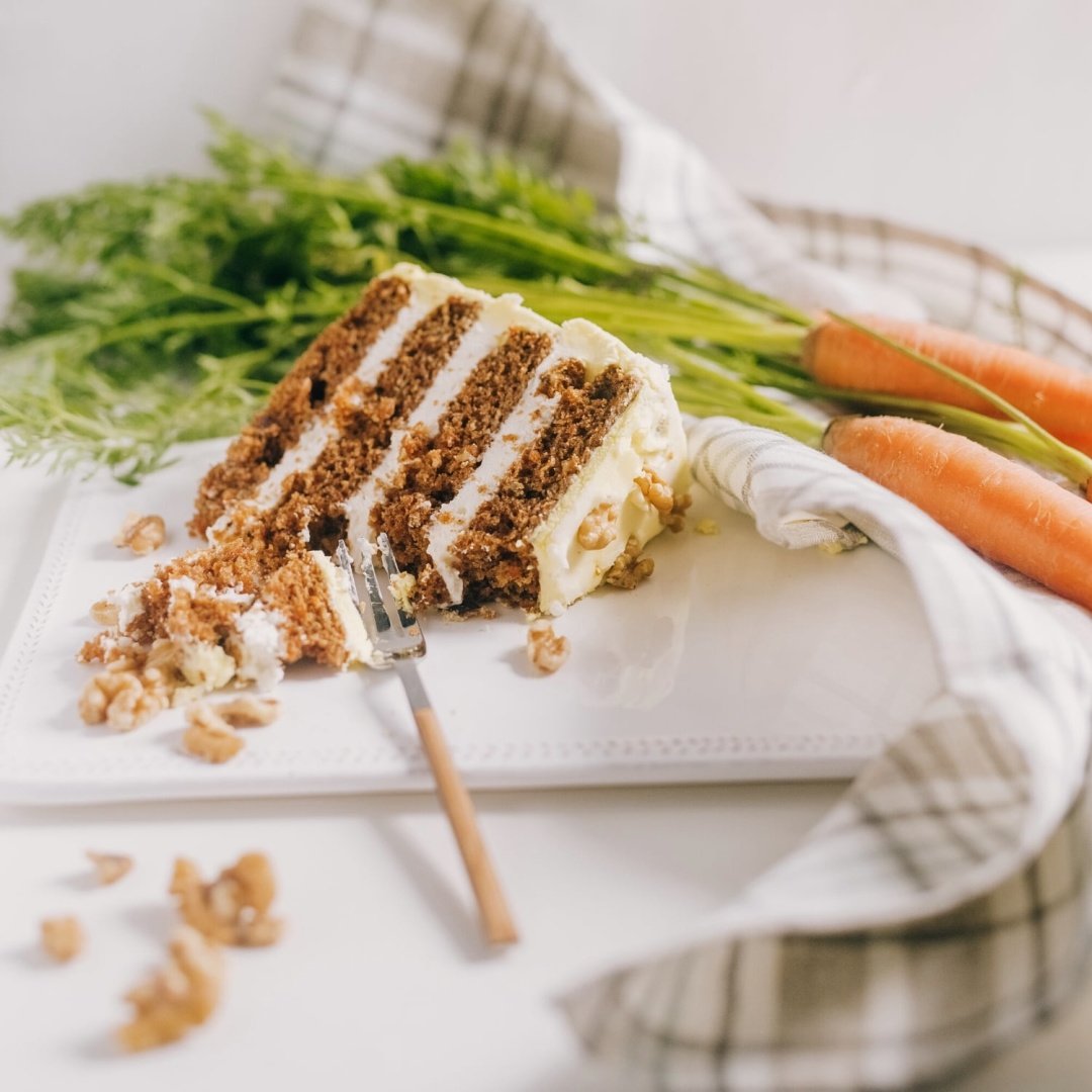 Керрот-кейк – традиційний моркв’яний пиріг, сучасний вигляд. Фото: Leeloo Thefirst/Pexels.