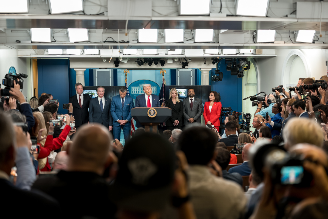 Official White House Photo by Abe McNatt