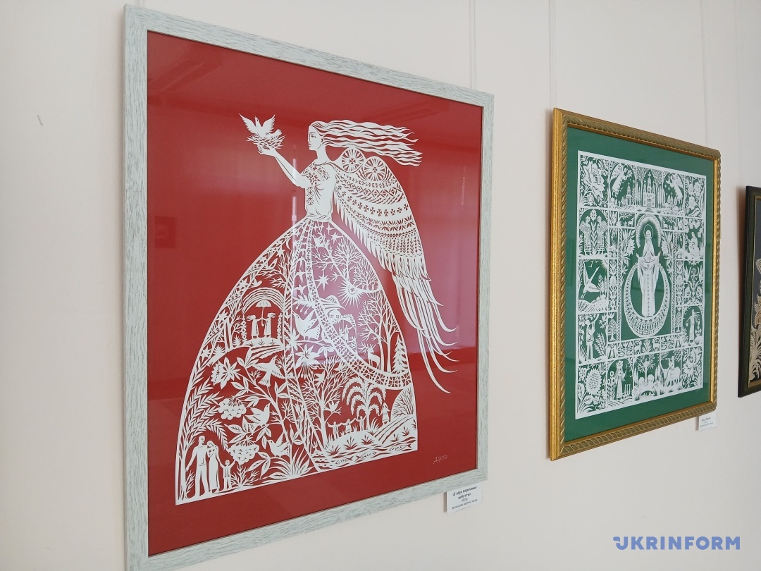 Виставка Наталії Аксьоненко