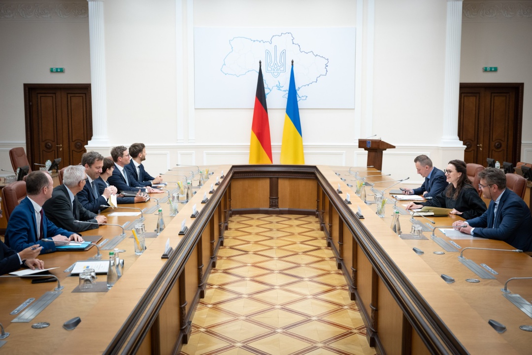 Підтримка бюджету та потреби оборони України: Свириденко провела зустріч з віцеканцлером ФРН