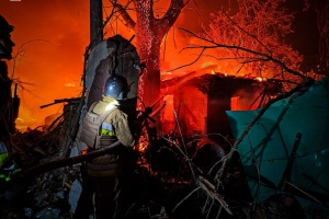 Ворог завдав ракетного удару по Миколаєву - троє людей у лікарні, є руйнування