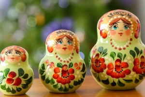 Як підсанкційні росіяни приховують майно і заробляють на дотаціях ЄС в Італії