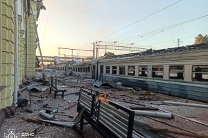 Двоє загиблих, десятеро постраждалих: росіяни атакували Лозову 34 дронами 