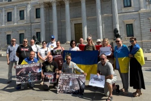 Українська громада Мадрида провела мітинг, щоб привернути увагу до воєнних злочинів Росії