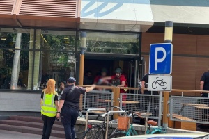 Стрілянина у Черкасах: з McDonald's вивезли пораненого чоловіка - ЗМІ