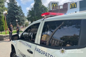 Поліція Черкас затримала чоловіка, який влаштував стрілянину у McDonald's