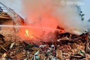 В Оріхові завершили рятувальну операцію після удару РФ, під завалами знайшли тіло чоловіка