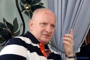 Новим диригентом оркестру Національної філармонії став американський маестро з українським корінням