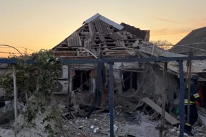 Russian artillery strike on Nikopol kills one, injures another