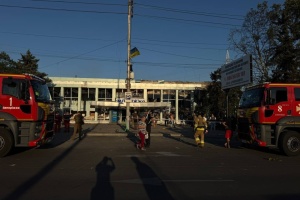 Air strike on Zaporizhzhia: wounded rise to 19, search for people under rubble continues