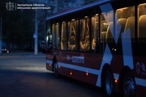 Erste zehn europäische Busse kursieren in Saporischschja