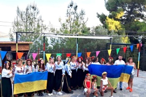 У Греції консул відвідав табір відпочинку для українських дітей