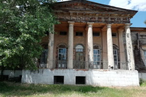 На Харківщині руйнується старовинний маєток, де гостював Сковорода