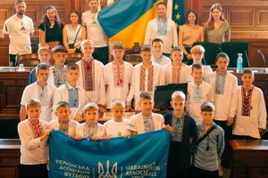 Юні футболісти з Дніпра пройшли тижневий табір на базі збірної Франції