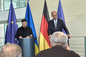 Мерц - Зеленському: Молоді чоловіки мають служити Україні, а не виїжджати до Європи