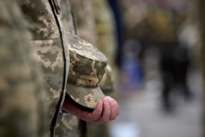 Рішення про незаконність передачі ділянки під меморіальне кладовище створює абсурдну ситуацію - військові