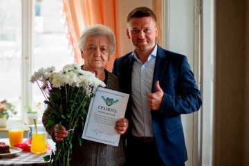 ロシア、「偽造感謝状」の拡散で戦死したウクライナ兵士の家族を攻撃