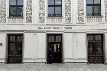Le Sejm polonais a adopté une loi sur les allocations pour les étrangers, notamment les Ukrainiens