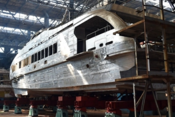 In Russland werden 70 Prozent der Stellen in einem der größten Schiffbauwerke Fernosts abgebaut