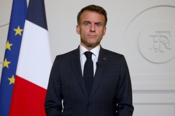 Macron souligne l’urgence de finaliser les garanties de sécurité pour l’Ukraine dans les prochaines semaines