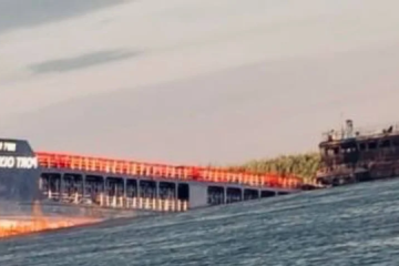 Russisches Frachtschiff nach ukrainischem Drohnenangriff teilweise gesunken