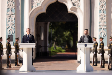 プーチンを信用することはできず、平和にはロシア抑止とウクライナ軍強化が必要＝カーニー加首相