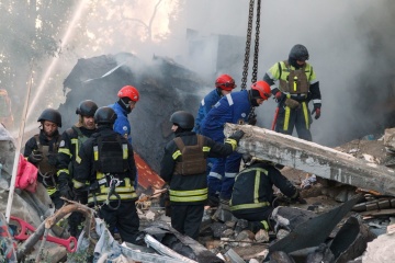 露軍攻撃によるキーウの死者数１６人に増加