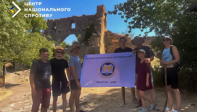 Кремль продовжує переписувати історію та вивозити артефакти до Росії - Центр нацспротиву