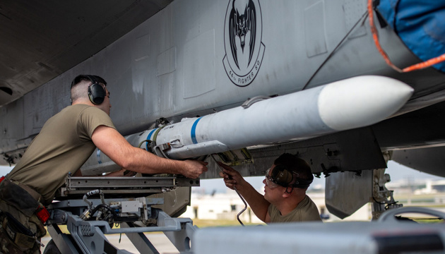 Нідерланди розглядають можливість виробництва ракет для ППО AMRAAM