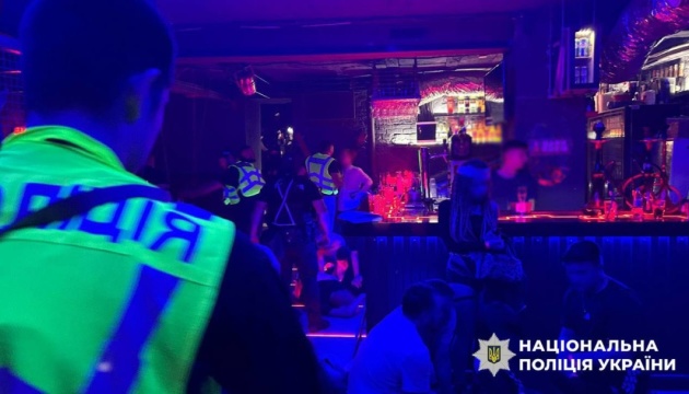У столиці поліція відкрила кримінальну справу через вечірку у клубі в день жалоби