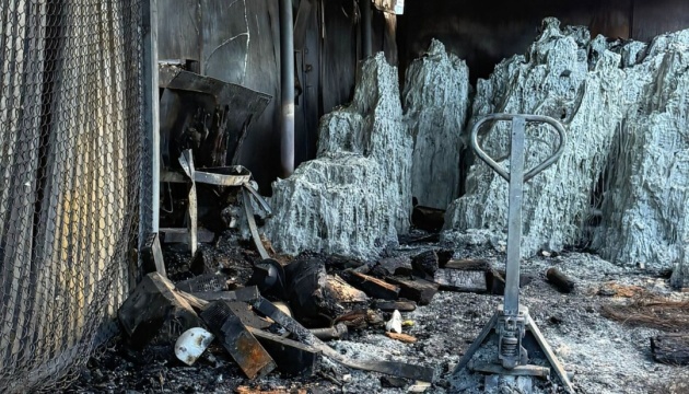 Російський дрон знищив у Києві склад литовської організації, яка допомагає Україні