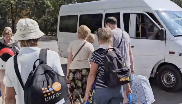 Із мікрорайону Корабел у Херсоні евакуювали 1411 людей