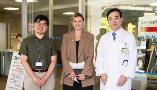 Зеленська поспілкувалася з працівниками сервісів підтримки ментального здоров’я в Японії