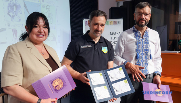 Укрпошта випустила марки, присвячені ветеранам зі складними ампутаціями