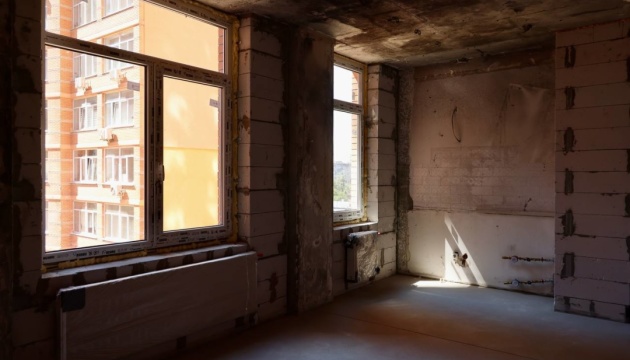 В Одесі відновили багатоповерхівку, в яку у грудні 2023 року влучила російська ракета