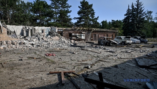 Авіаудар по базі відпочинку на Запоріжжі: у лікарнях восьмеро поранених, двоє з них - у тяжкому стані