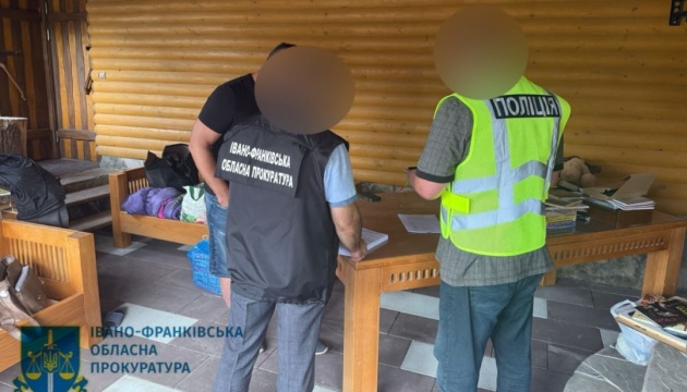 На Прикарпатті директора фірми, яка здійснювала ремонт «Заросляка», підозрюють у привласненні 2,3 мільйона